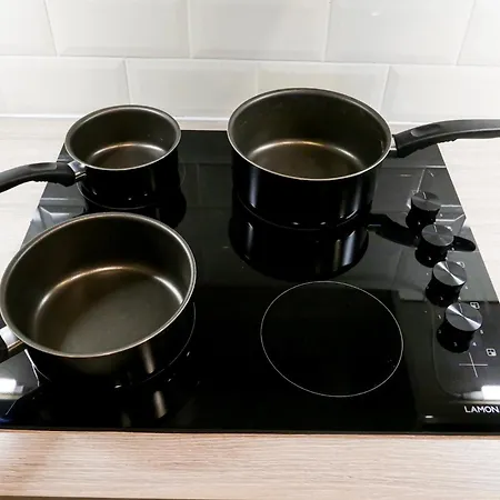 1 Bed Close To Arena Sleeps Up To 4 People F4 * Leeds (West Yorkshire)