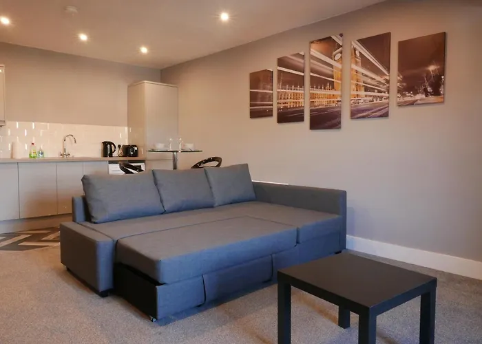 1 Bed Close To Arena Sleeps Up To 4 People F4 *