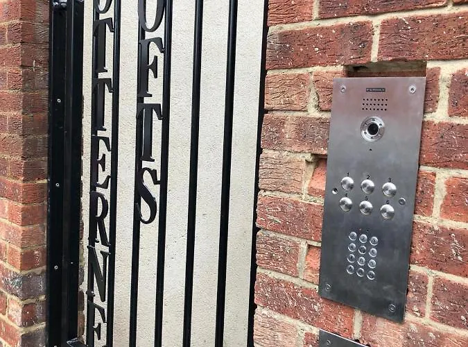 1 Bed Close To Arena Sleeps Up To 4 People F4 Lägenhet